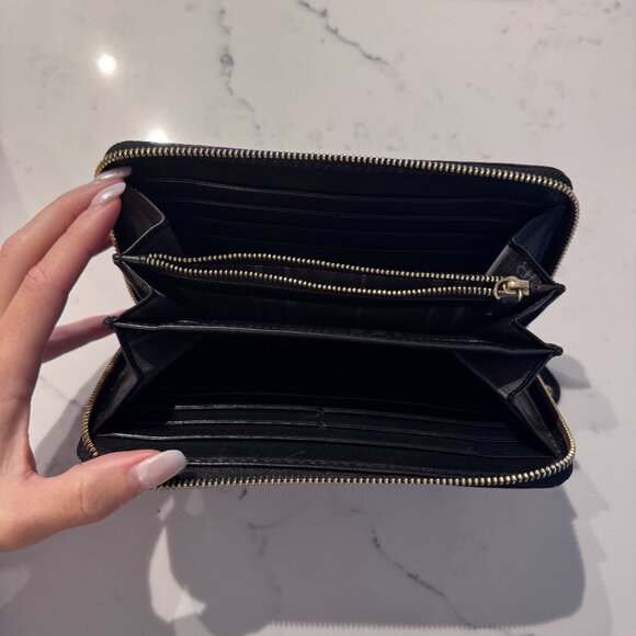 Banana Republic Black Leather Zip Around Wallet - Picture 2 of 2